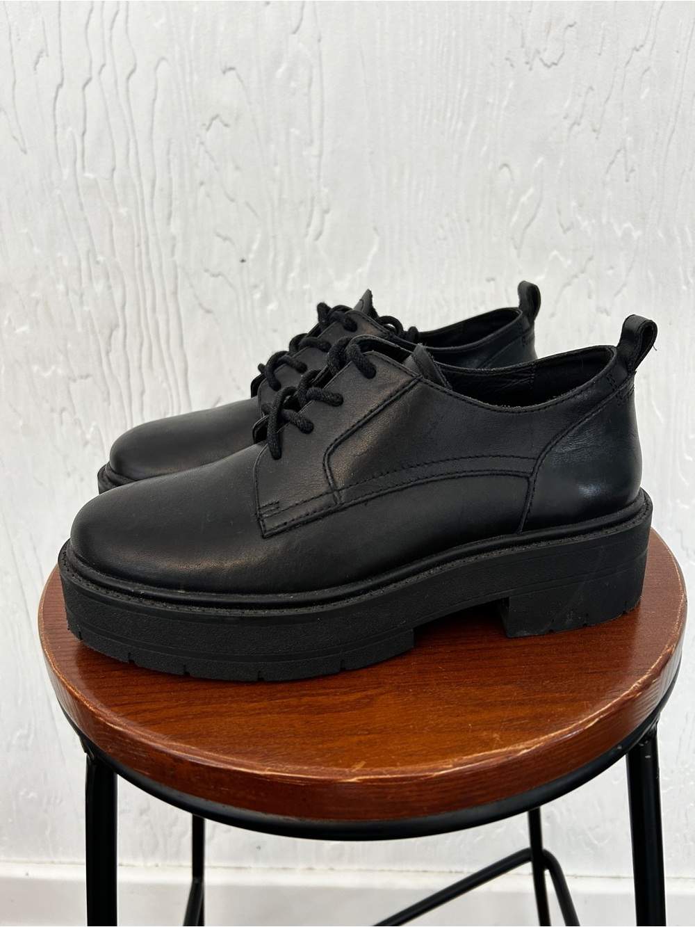 GEOX Genuine Leather Platform Oxfords Black Size 6 Loafer Academic Tailored